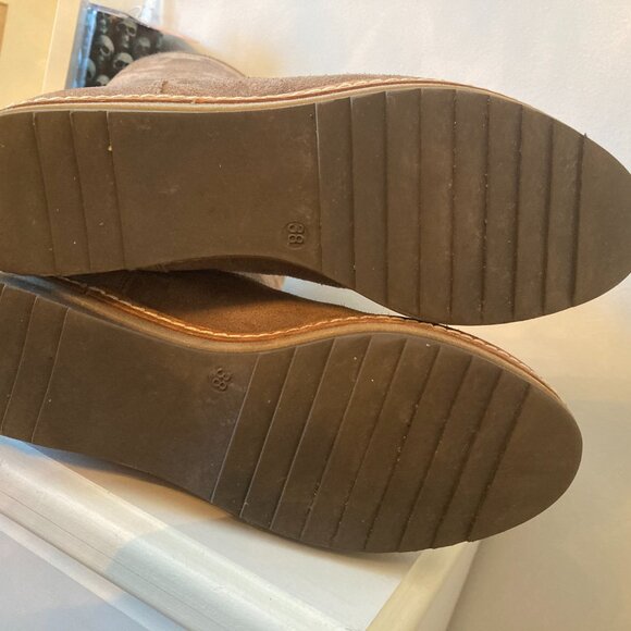 BOEMOS Grey Soft Leather Boots - EUC - Picture 5 of 12